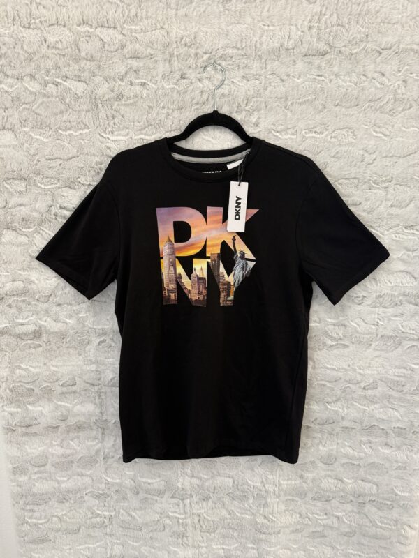 T-shirt DKNY estampado