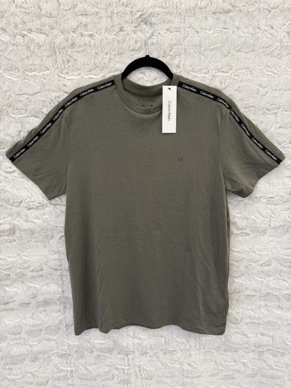 T-shirt Calvin Klein